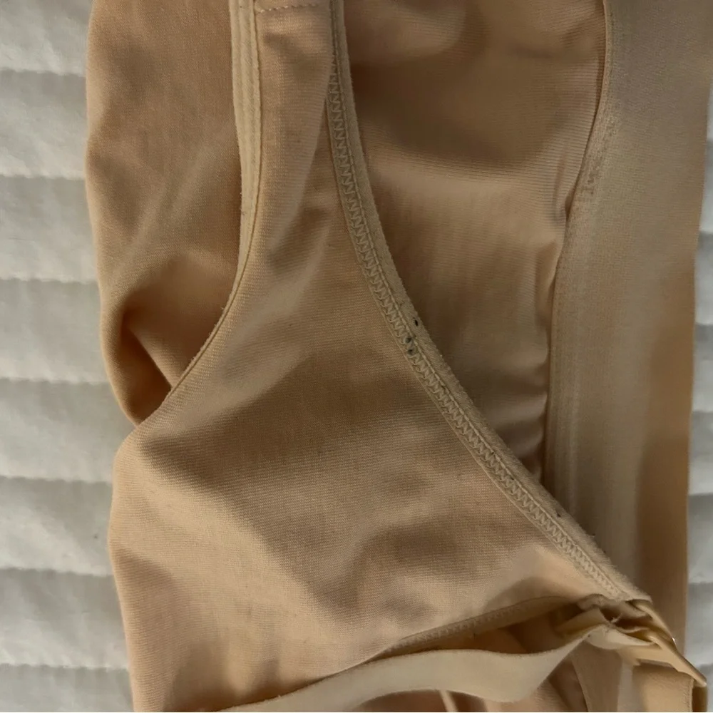 Momcozy Nursing Bra - Picture 6 of 9